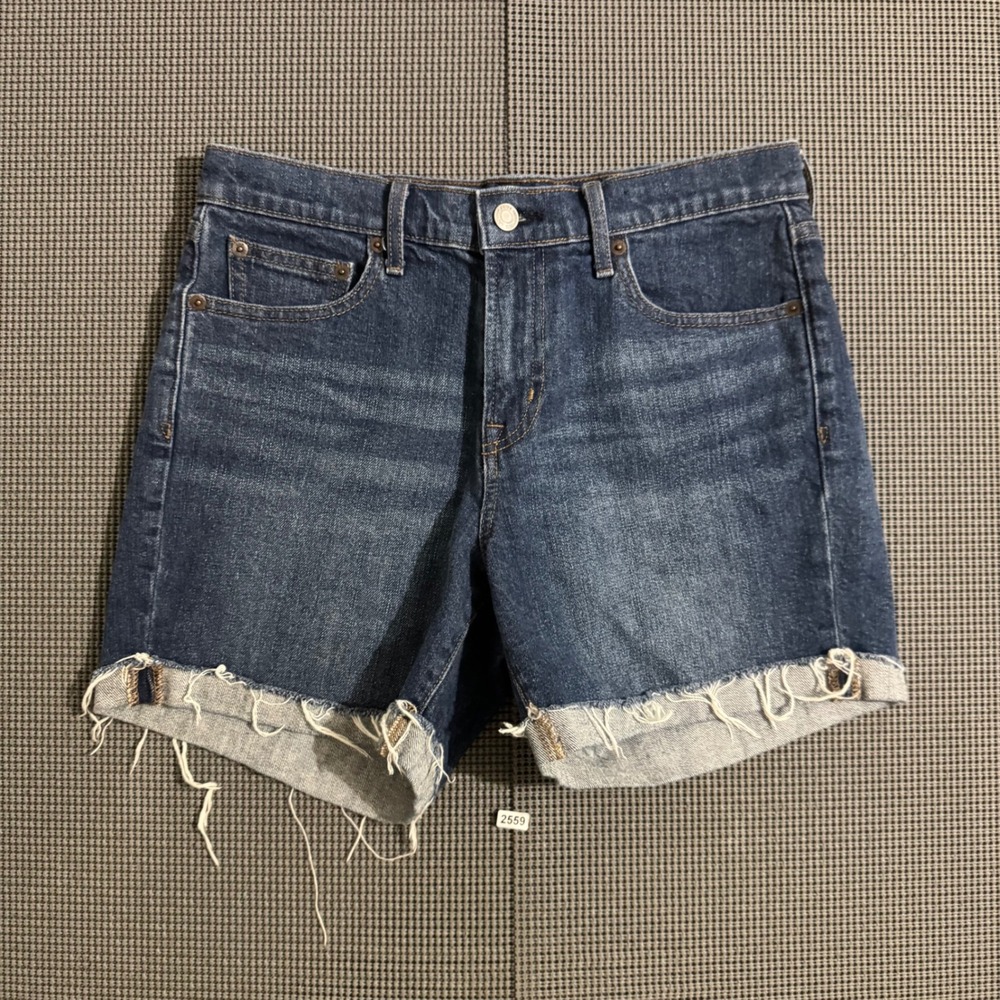 Gap Womens Dark Wash Raw Hem Denim Shorts Size 28